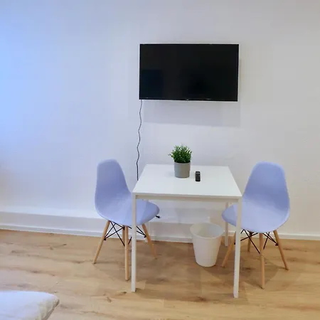 Bege Apartments: Work Heaven Apartment *