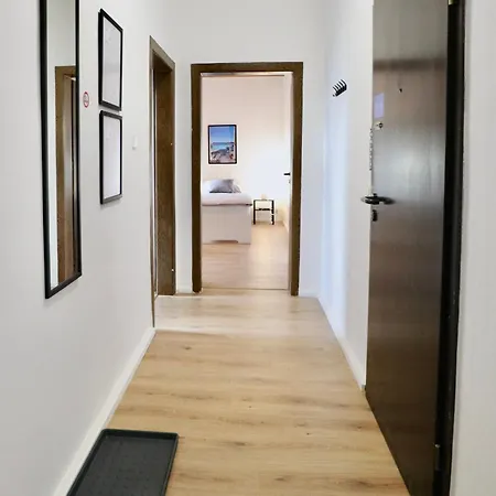 Bege Apartments: Work Heaven *