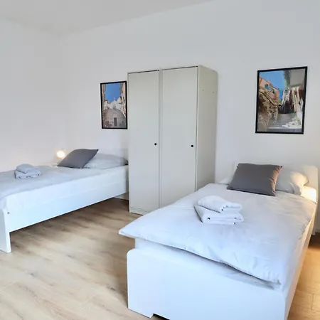 Bege Apartments: Work Heaven Apartment Gelsenkirchen