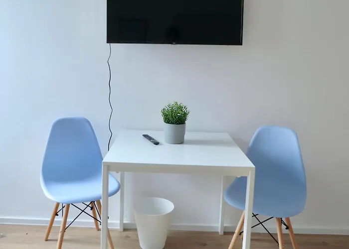 Bege Apartments: Work Heaven *